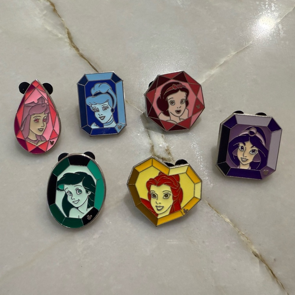 Disney Princess Enamel Pin Set